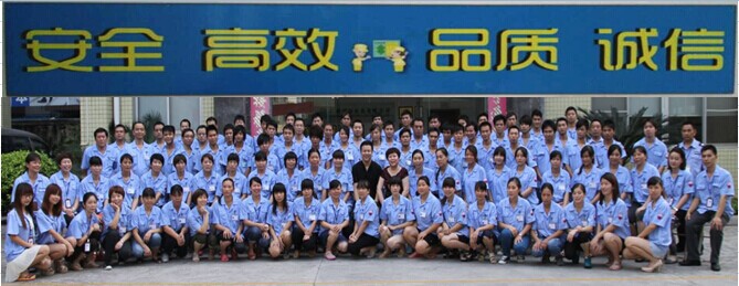 安全生產(chǎn)培訓結(jié)束后全體員工集體照